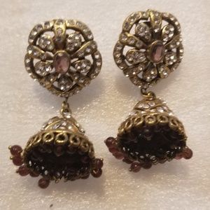 Jhumka earnings